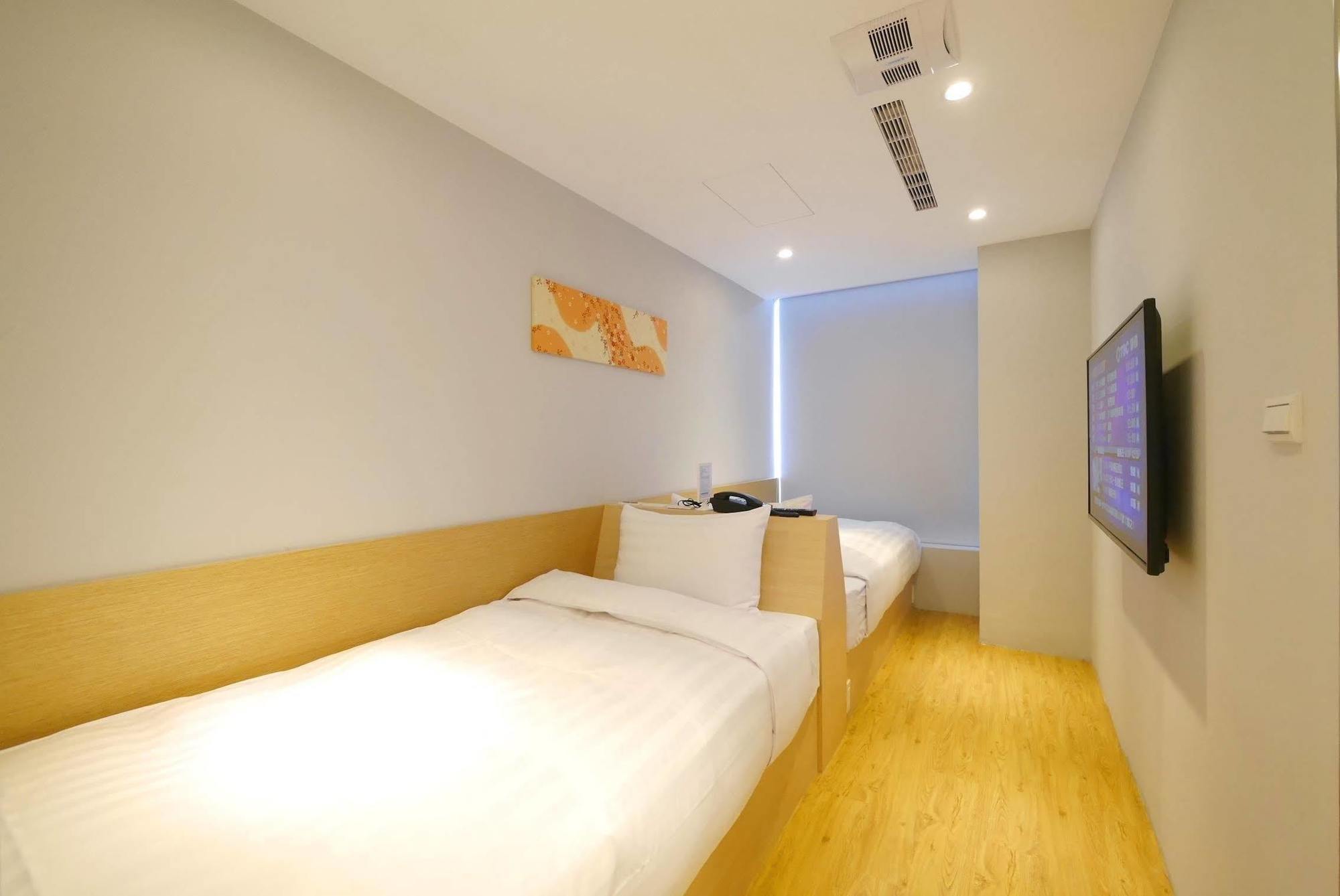 Shin Sei Bashi Hotel Taichung Luaran gambar